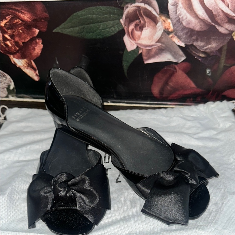 Elegant Brand New Stuart Weitzman Black Patent Leather Women's Shoes w/ Bow!
